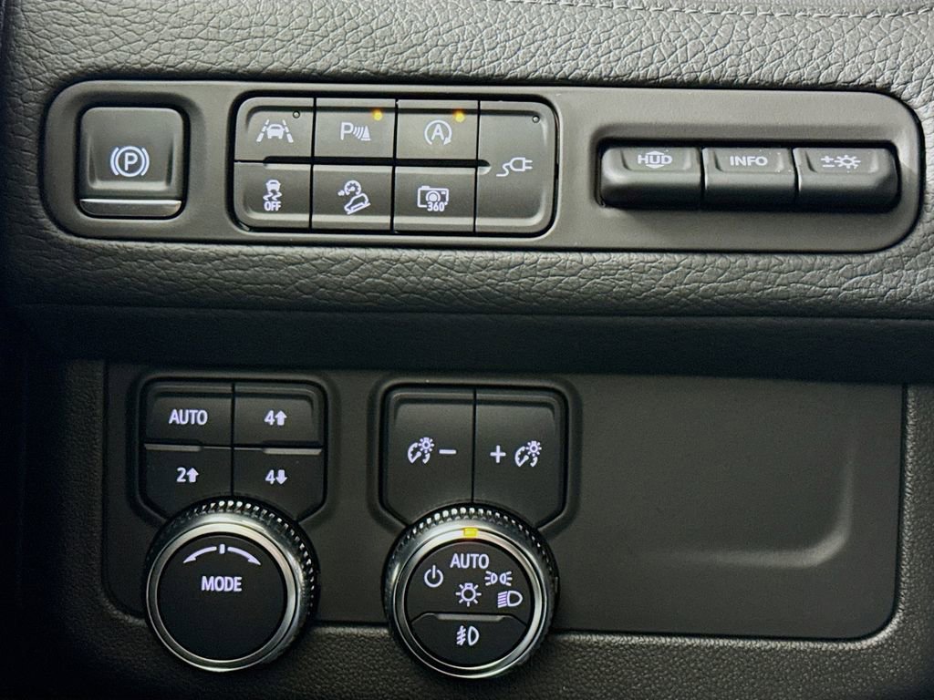 Used 2022 GMC Yukon Denali image 8