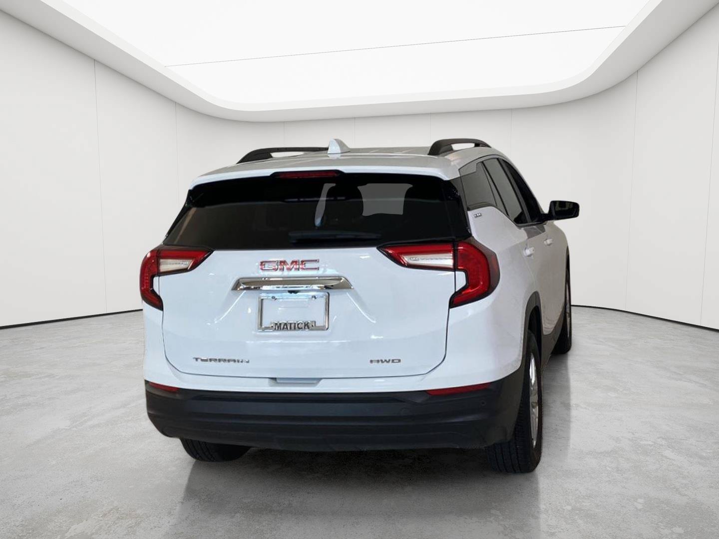 Certified 2023 GMC Terrain SLE w/ Driver Convenience Package AWD/4WD image 13