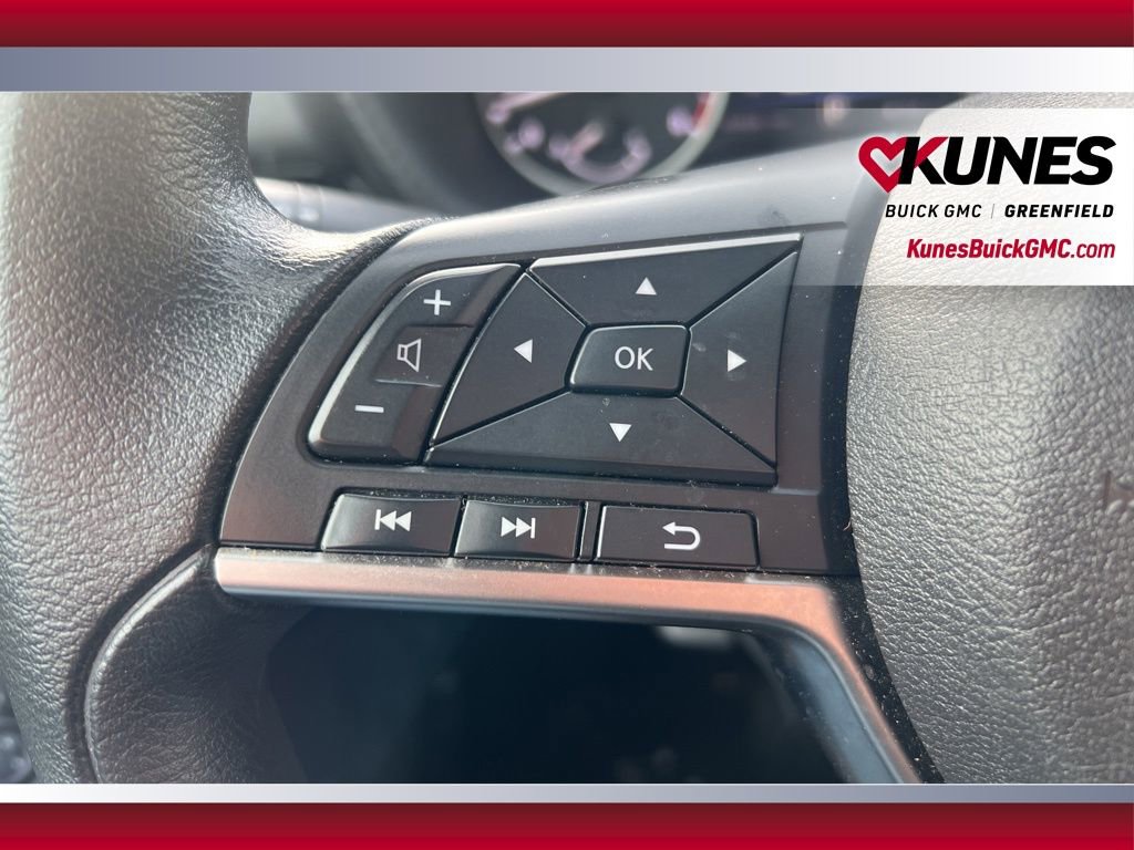 Used 2023 Nissan Sentra SV image 17