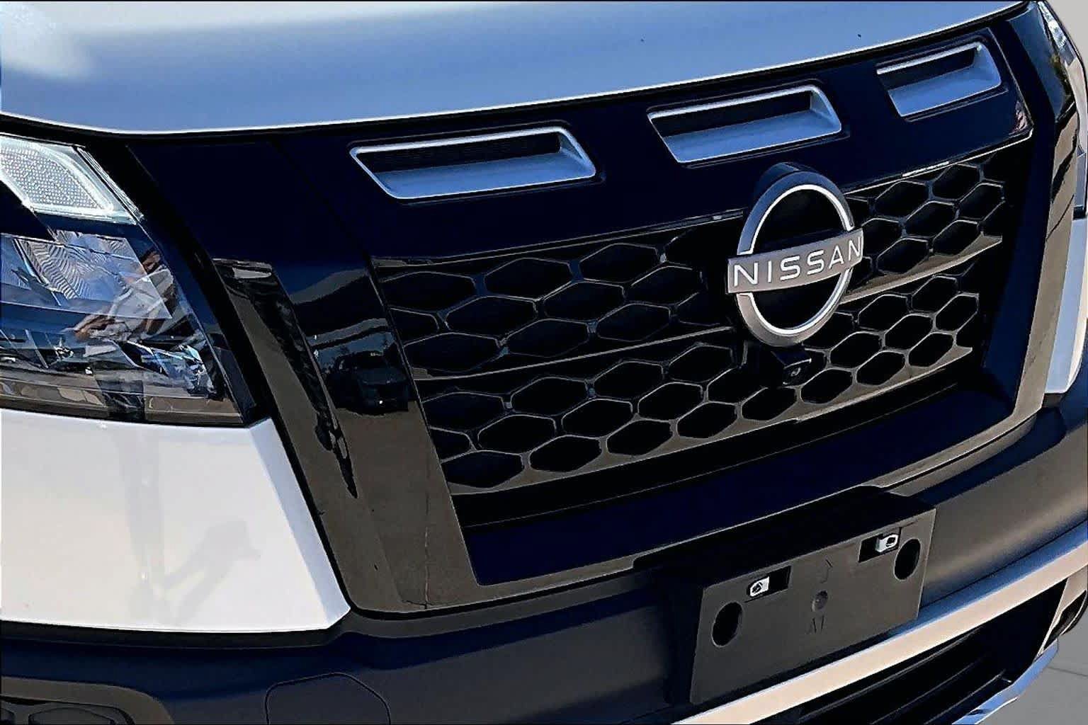 Used 2024 Nissan Pathfinder Rock Creek AWD/4WD image 22