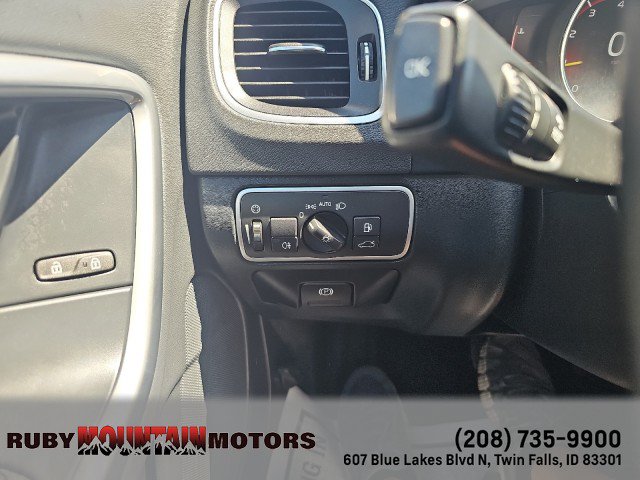 Used 2018 Volvo V60 T5 Cross Country AWD/4WD image 15