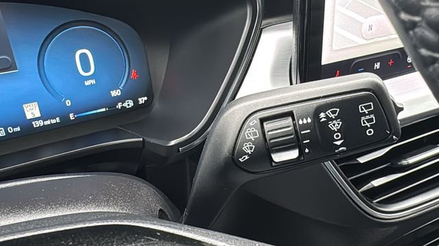 Certified 2024 Ford Escape PHEV w/ PHEV Premium Package image 21