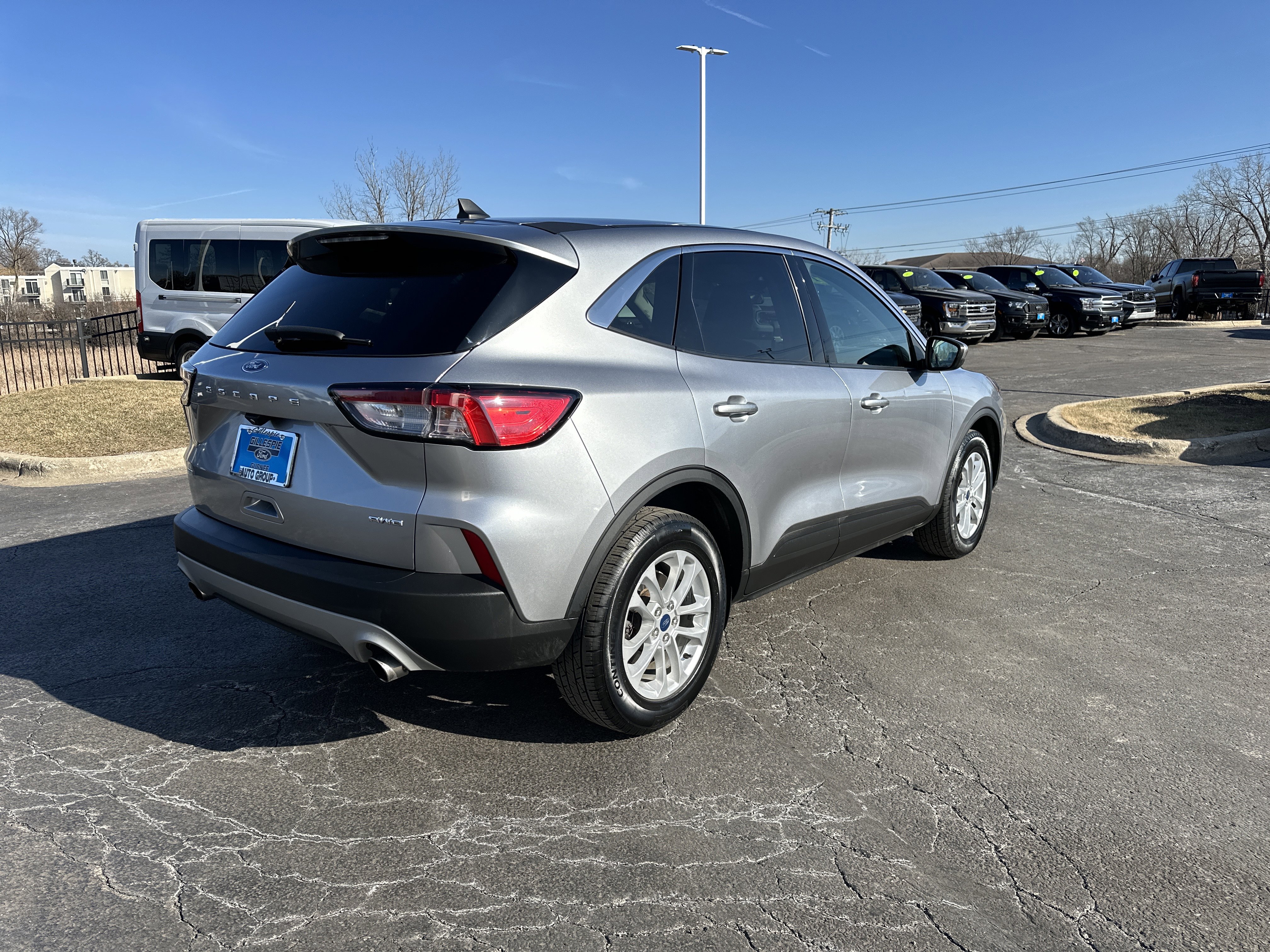 Used 2021 Ford Escape SE w/ Convenience Package image 3
