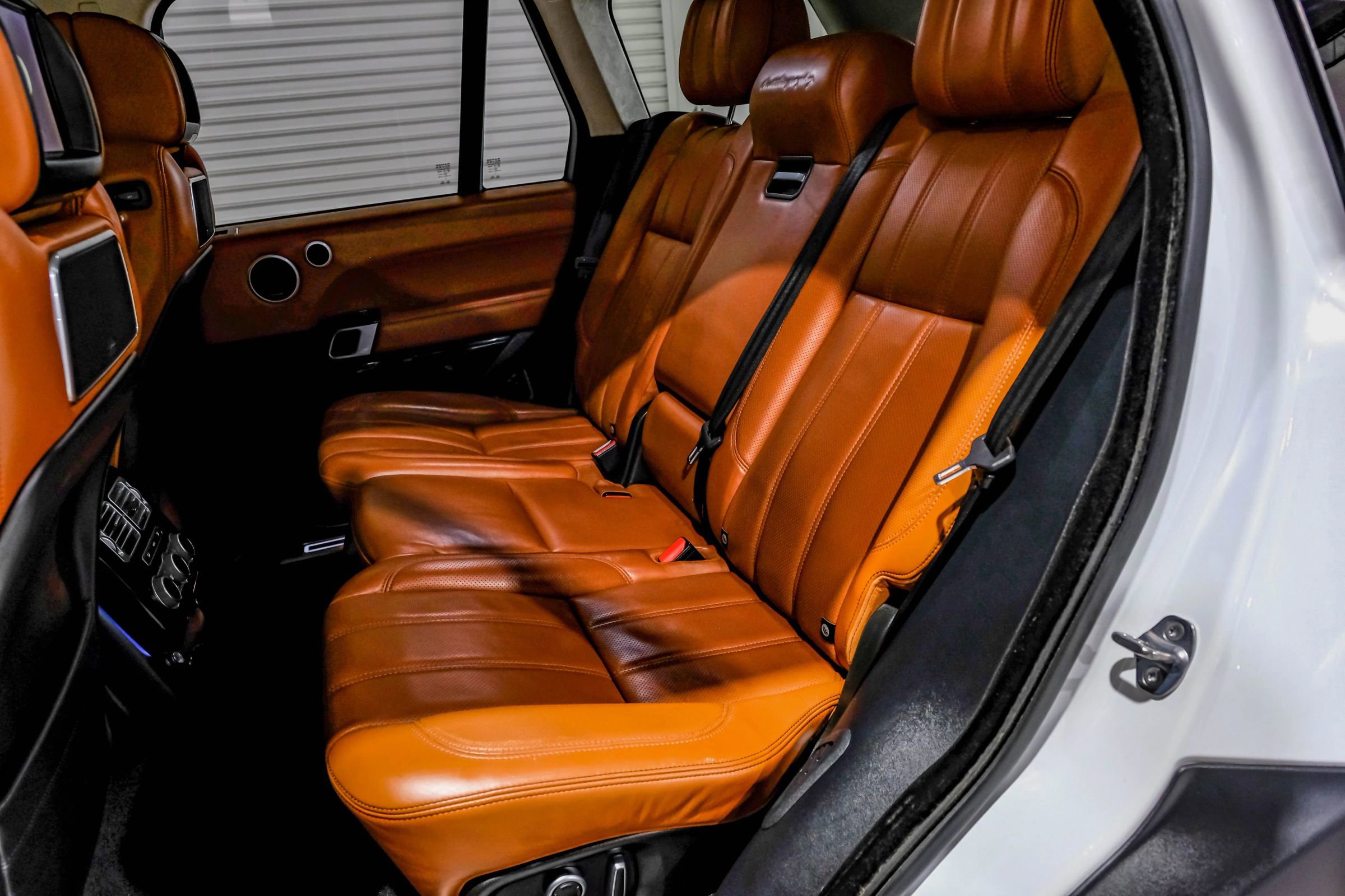 Used 2016 Land Rover Range Rover Autobiography image 53