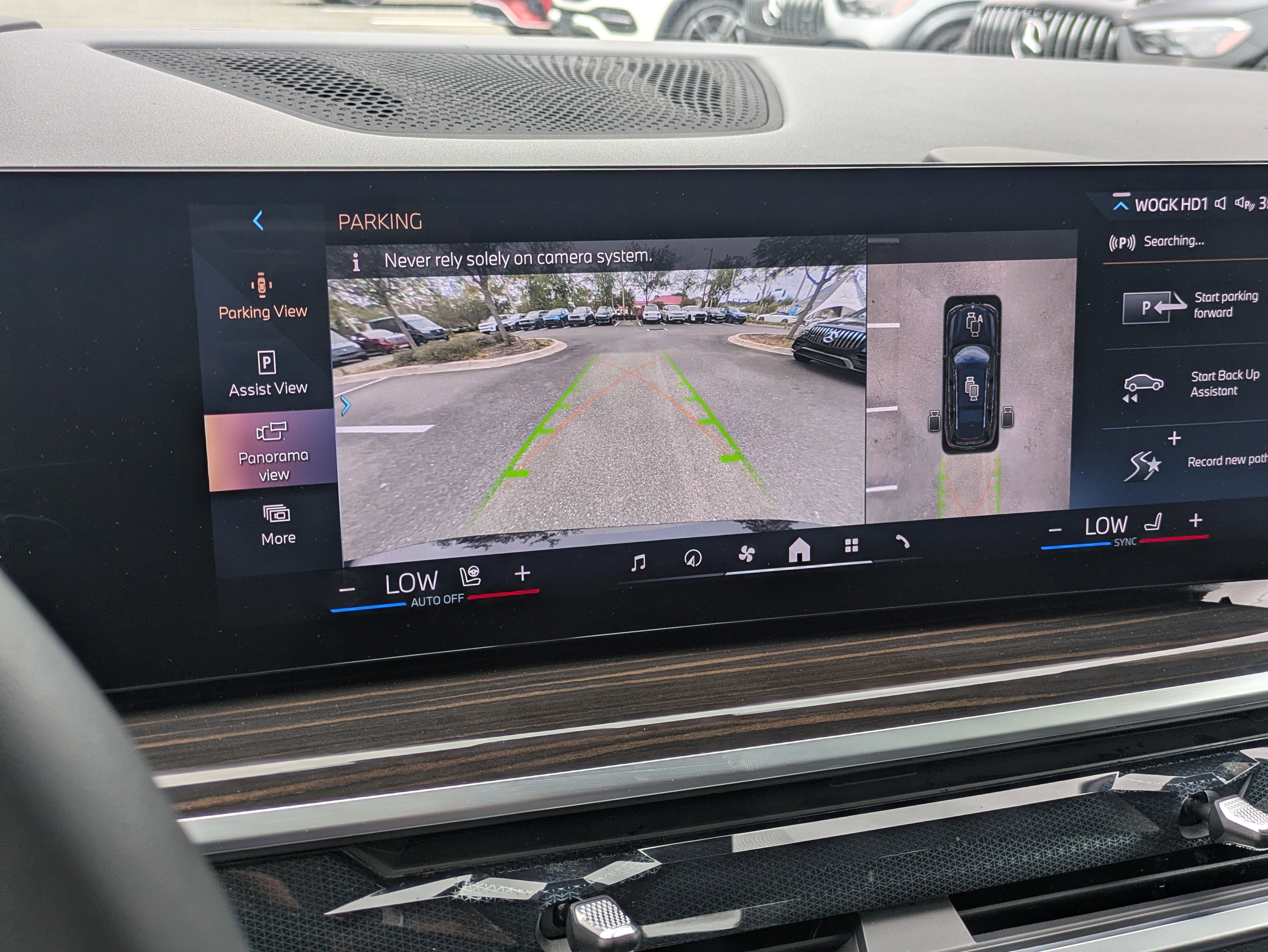 Used 2025 BMW X7 xDrive40i AWD/4WD image 21