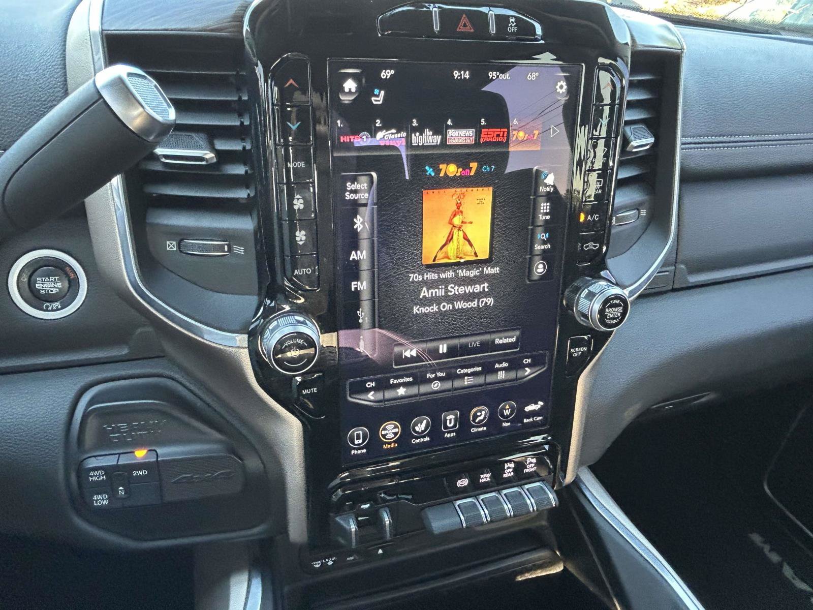 Used 2019 RAM 2500 Laramie AWD/4WD image 20