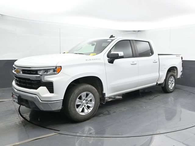 Used 2025 Chevrolet Silverado 1500 LT AWD/4WD image 7