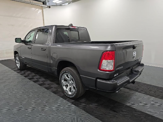 Used 2023 RAM 1500 Big Horn AWD/4WD image 3