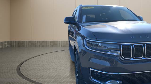 Used 2024 Jeep Wagoneer Series II w/ Flexible Seating Group image 16