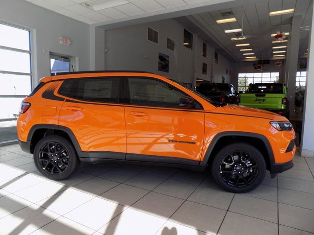 New 2026 Jeep Compass Latitude image 8