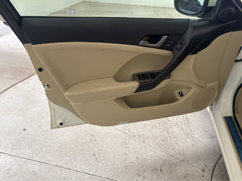 Used 2009 Acura TSX w/ Technology Package FWD image 35