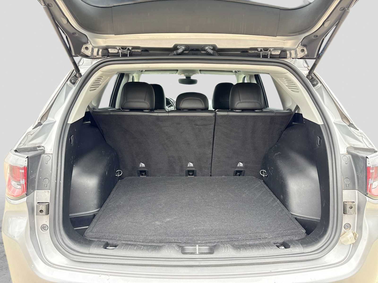 Used 2019 Jeep Compass Limited AWD/4WD image 32