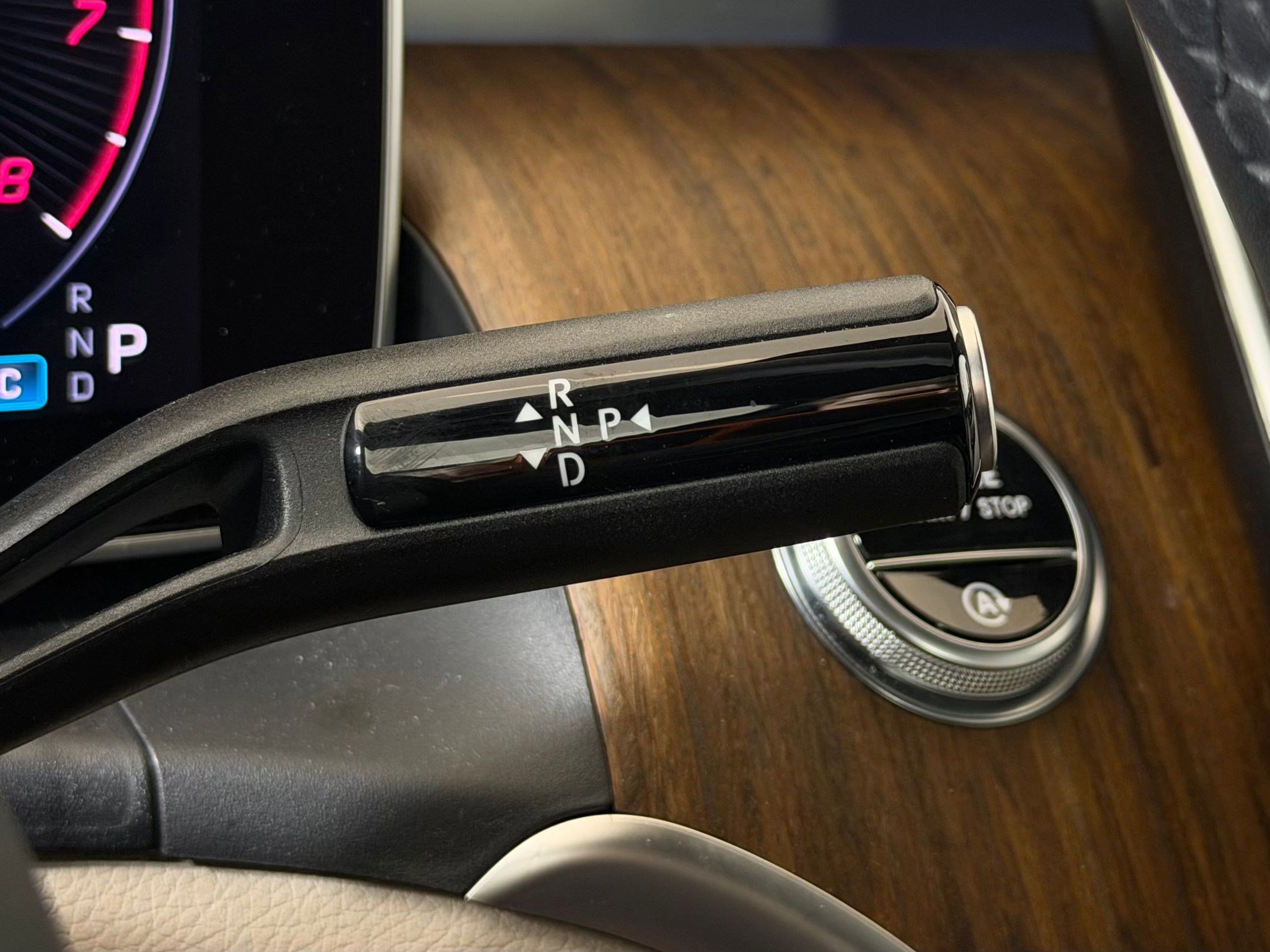 Used 2024 Mercedes-Benz GLC 300 image 18