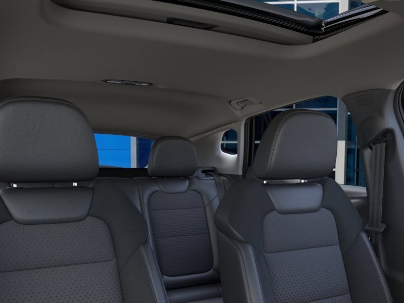 New 2026 Chevrolet Trax LT w/ Sunroof Package FWD image 26