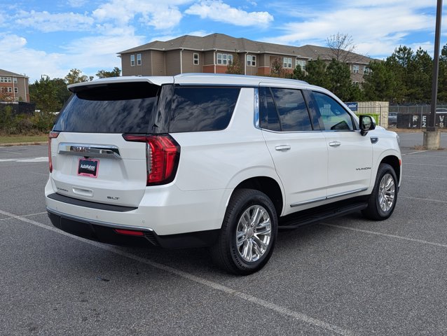 Used 2023 GMC Yukon SLT w/ SLT Premium Package AWD/4WD image 5