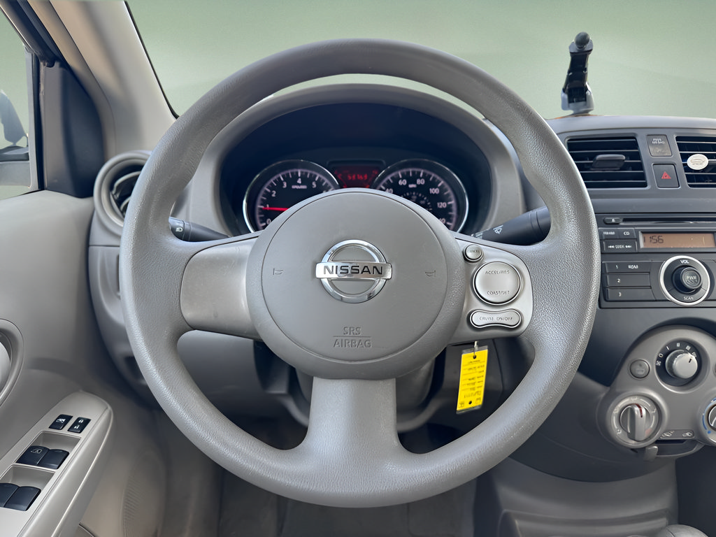 Used 2012 Nissan Versa SV FWD image 13