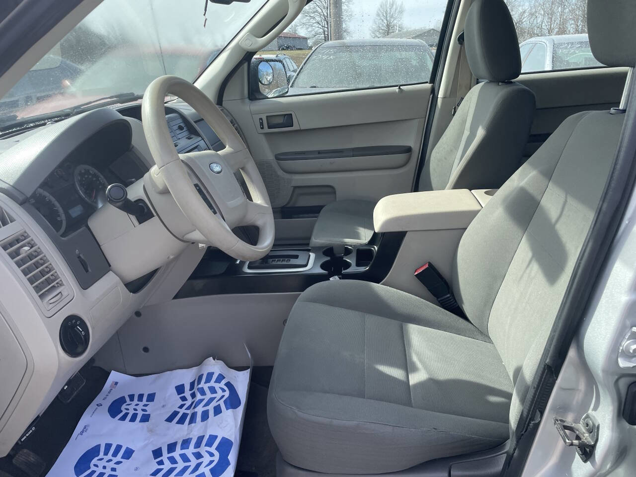 Used 2009 Ford Escape XLS image 10