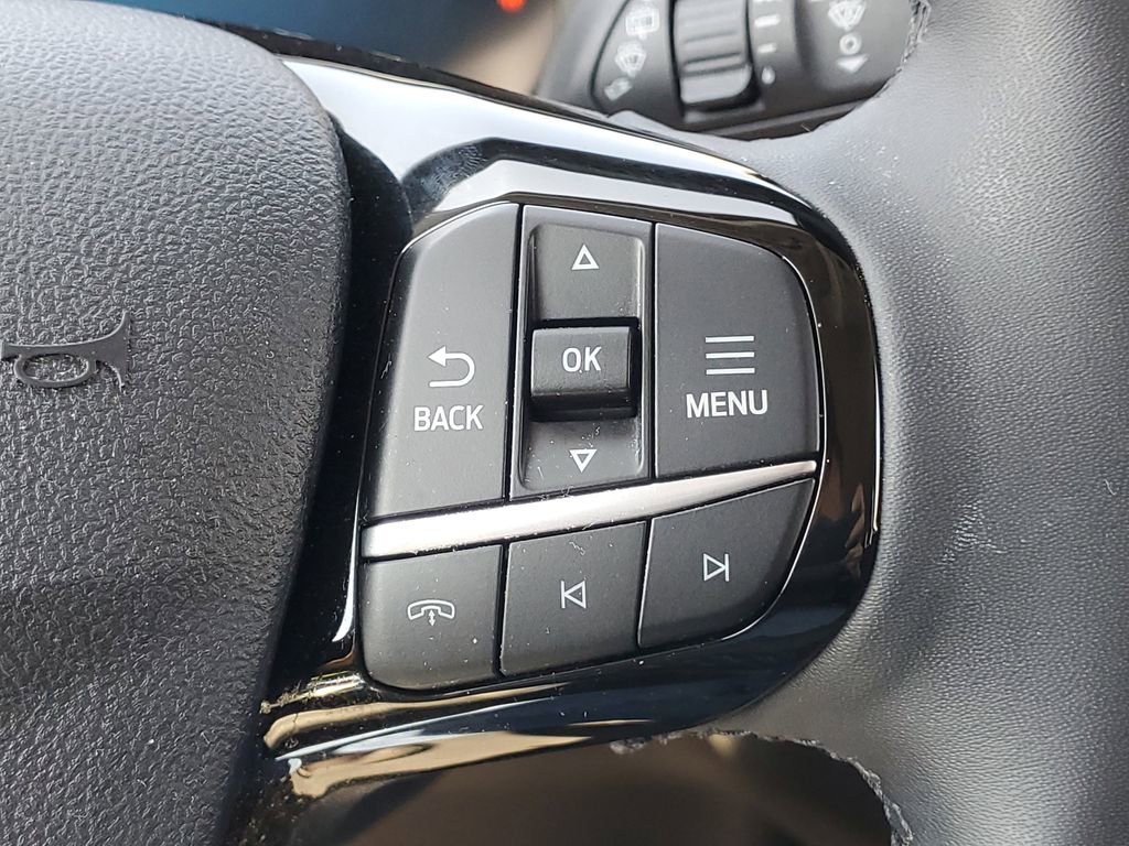 Used 2023 Ford Escape Platinum w/ Premium Technology Package AWD/4WD image 23