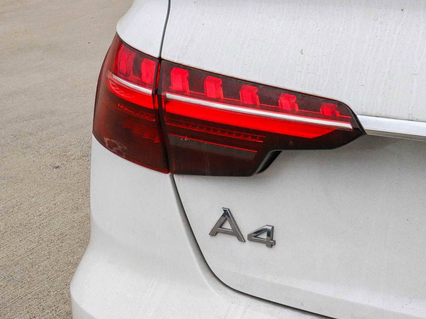 Used 2023 Audi A4 2.0T Premium w/ Convenience Package AWD/4WD image 10