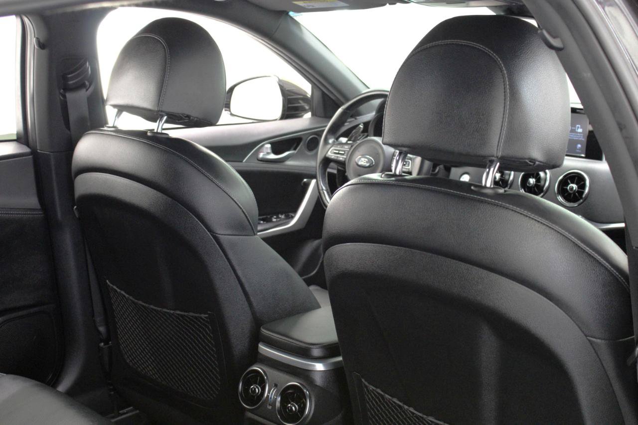 Used 2021 Kia Stinger GT RWD image 39
