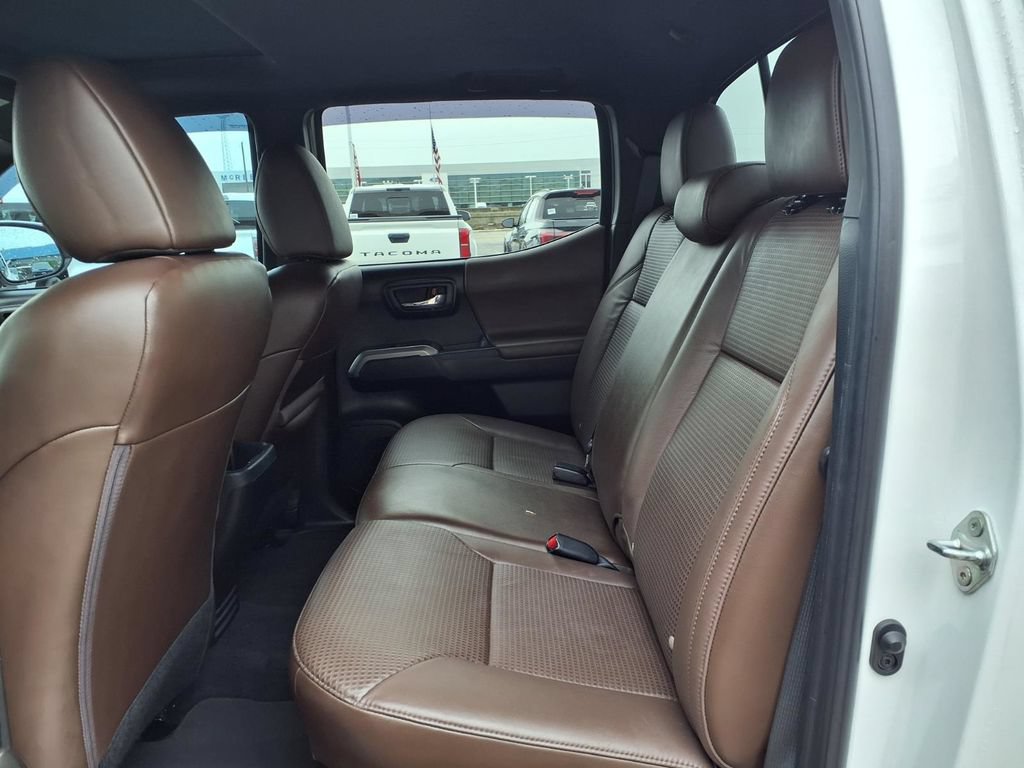 Used 2023 Toyota Tacoma Limited AWD/4WD image 17
