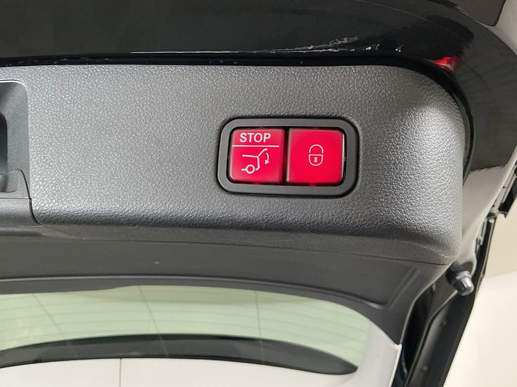 Used 2015 Mercedes-Benz ML 250 BlueTEC 4MATIC image 27