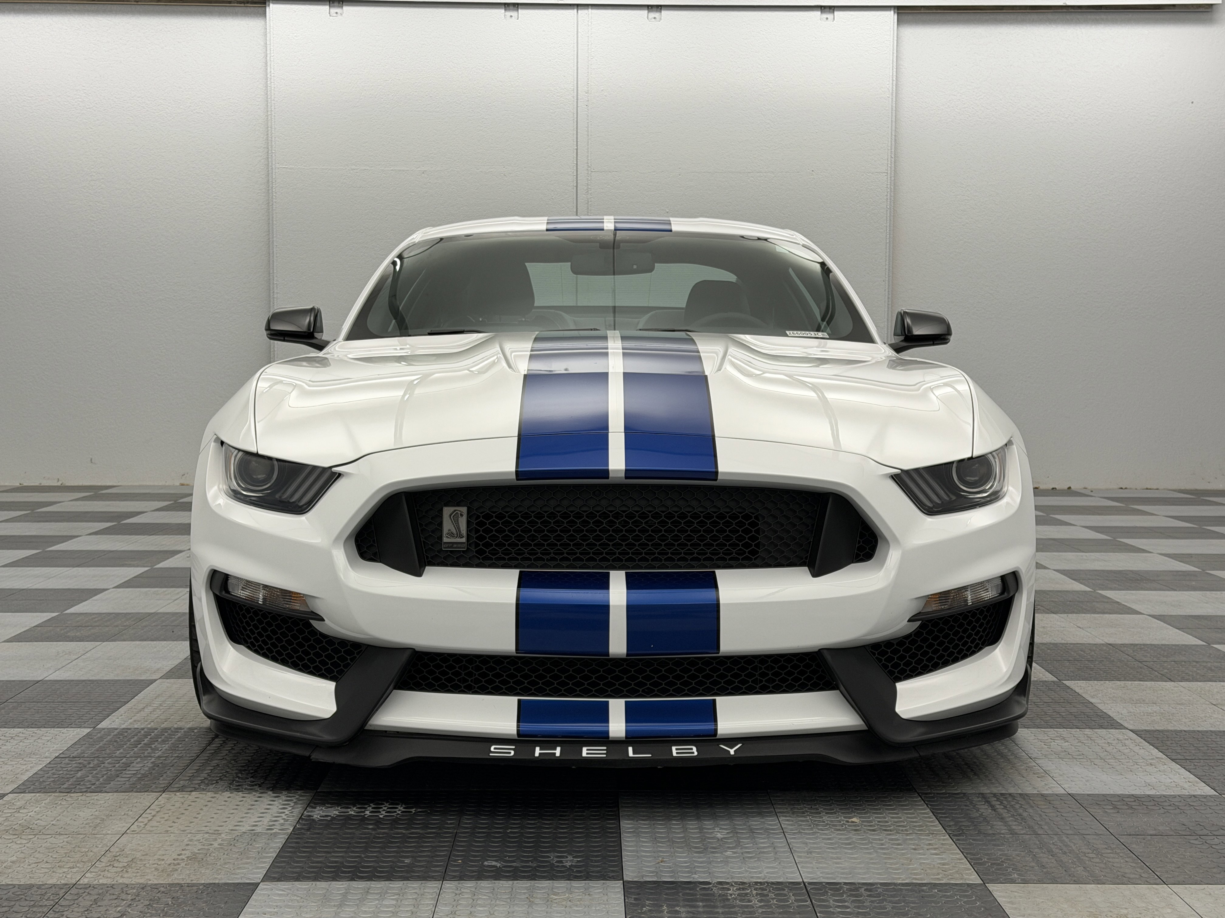 Used 2017 Ford Mustang Shelby GT350 image 6