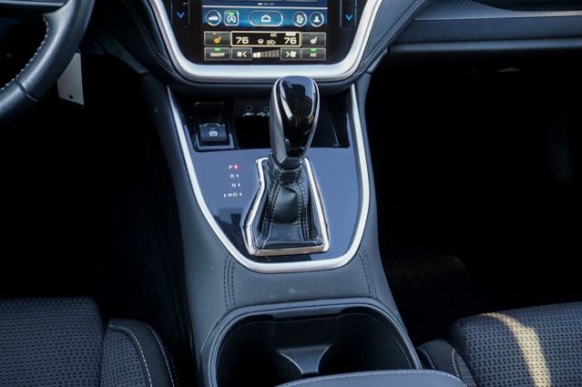 Used 2023 Subaru Outback Premium image 11