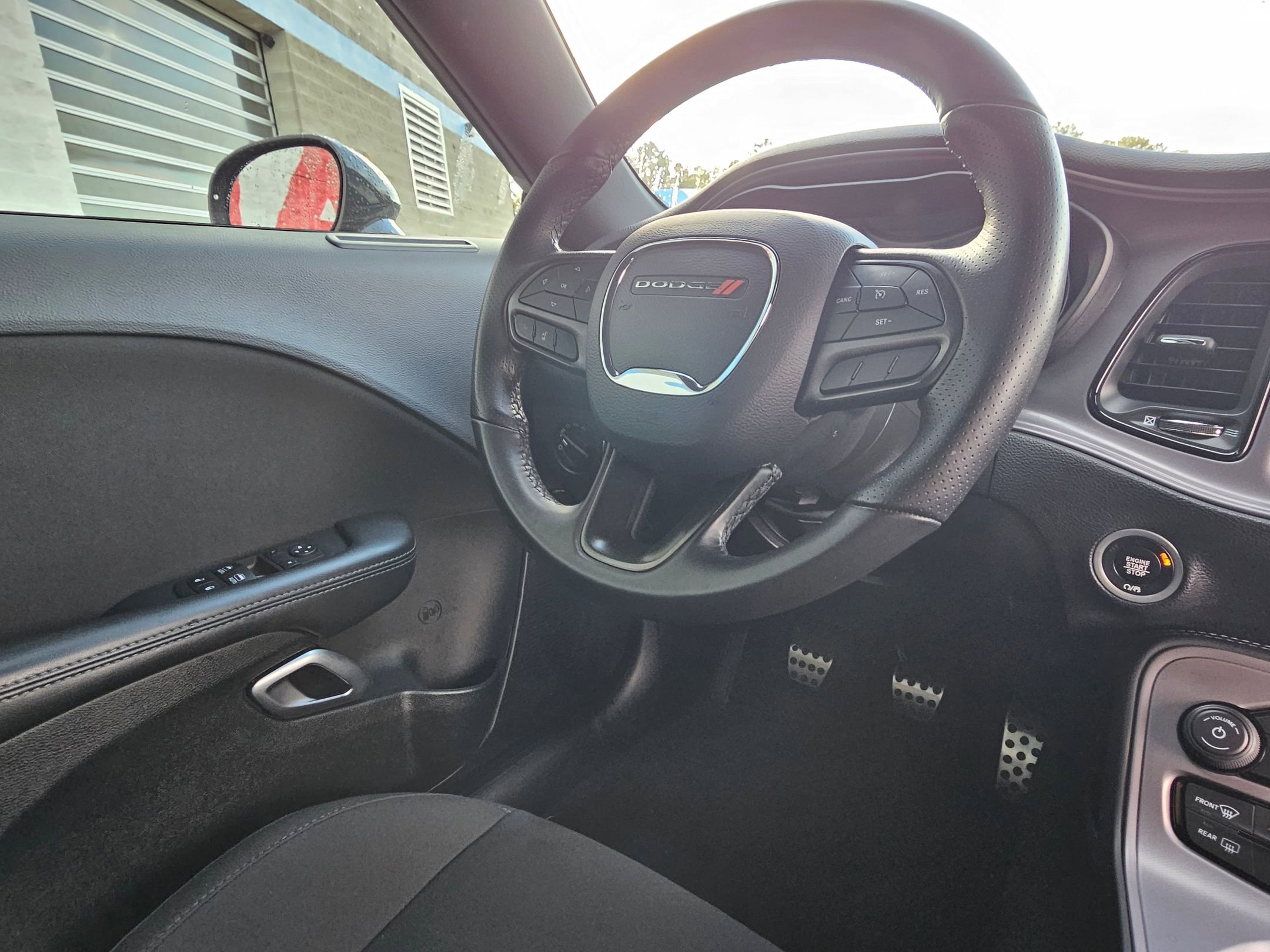 Used 2023 Dodge Challenger R/T w/ Blacktop Package image 9