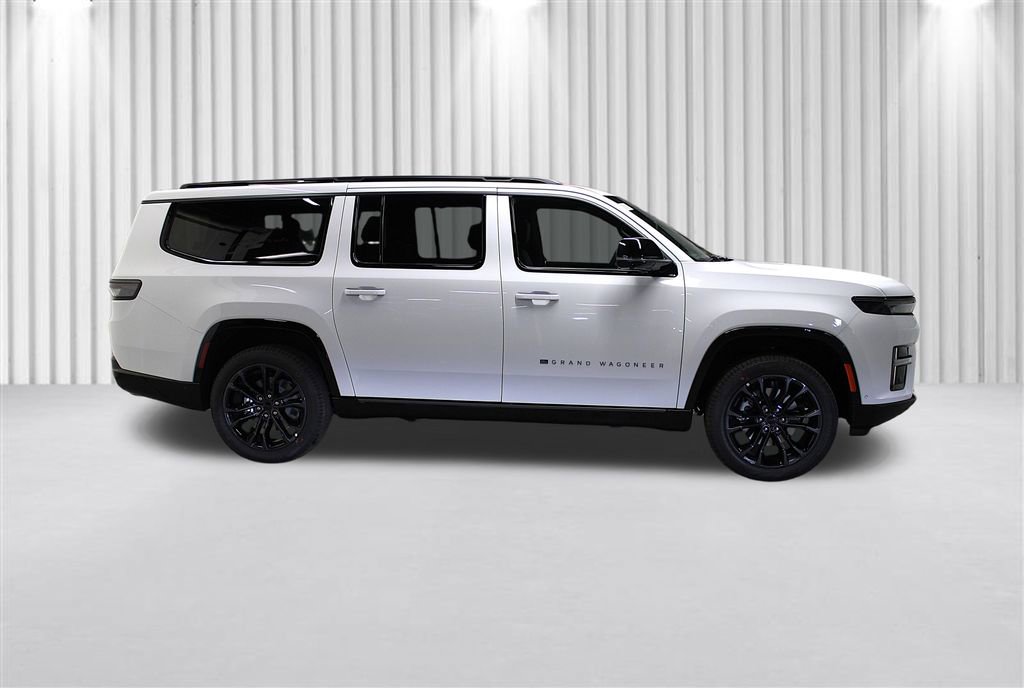 New 2026 Jeep Grand Wagoneer L Summit AWD/4WD image 2