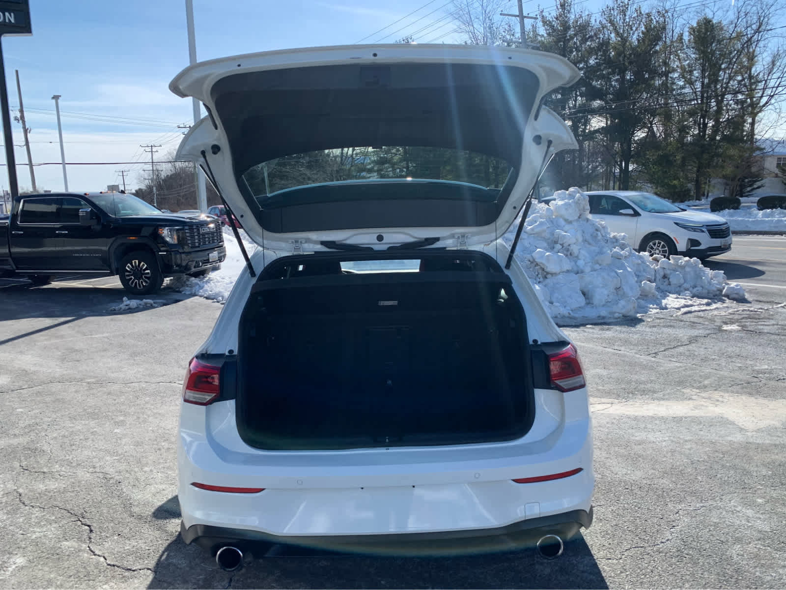 Used 2022 Volkswagen GTI S image 5