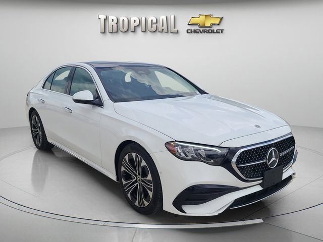Used 2025 Mercedes-Benz E 350 Sedan w/ Winter Package image 4