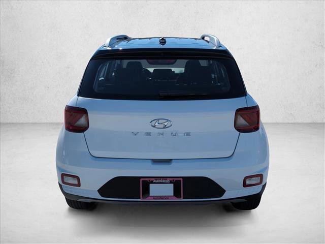 New 2026 Hyundai Venue SEL FWD image 8