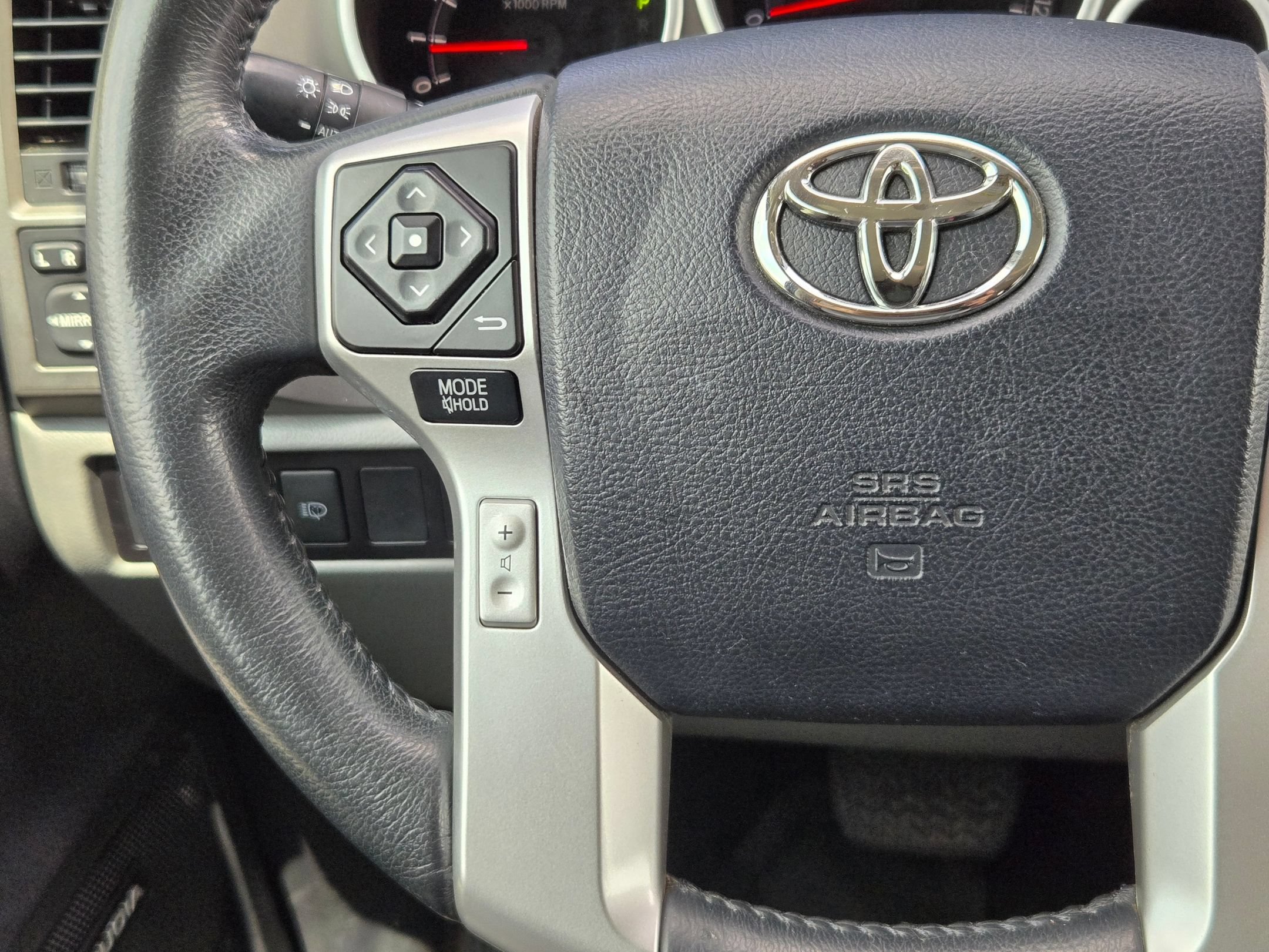 Used 2015 Toyota Sequoia Limited RWD image 22