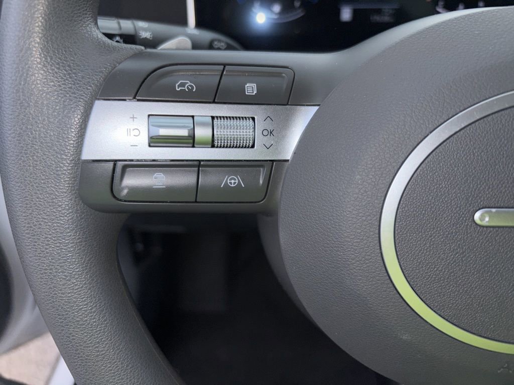 Used 2025 Hyundai Sonata SEL FWD image 14