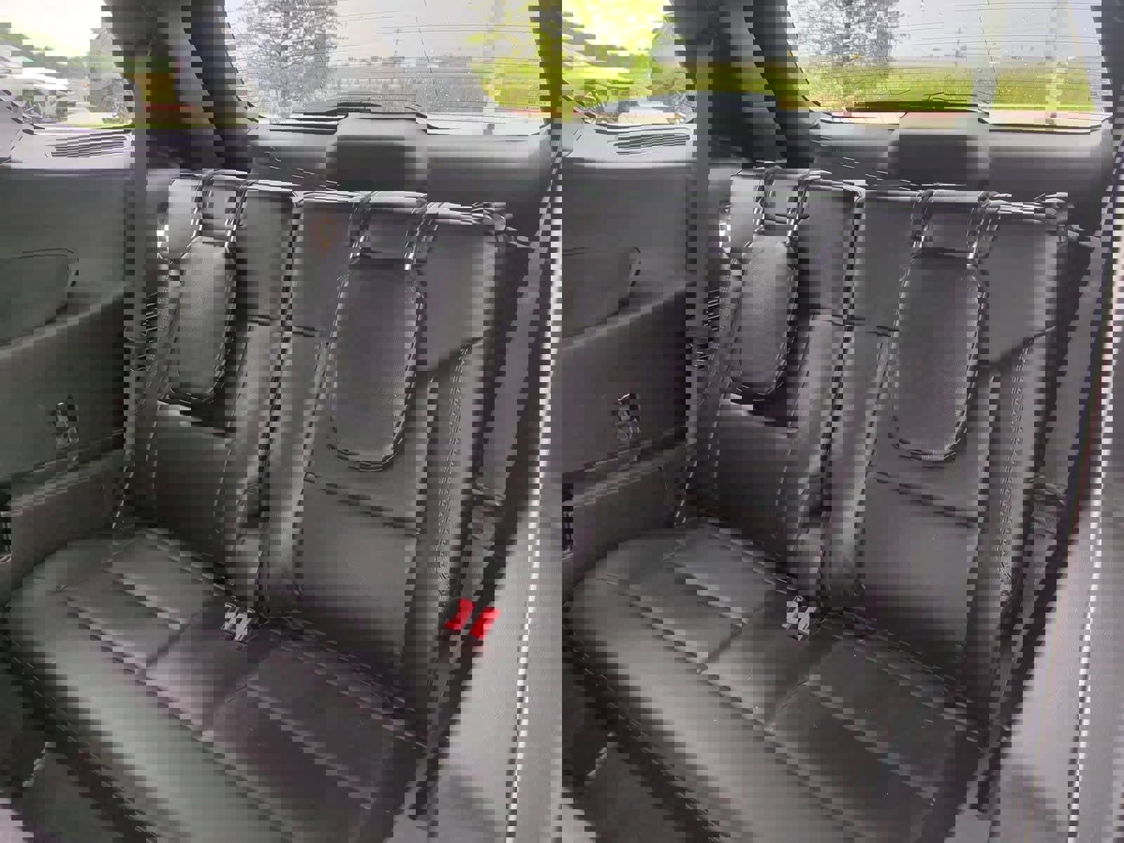 Used 2020 Ford Explorer Limited image 43