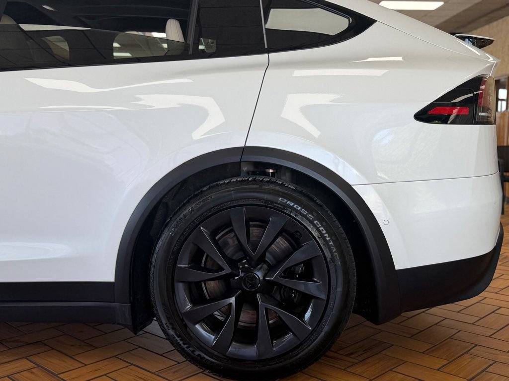 Used 2023 Tesla Model X AWD/4WD image 14