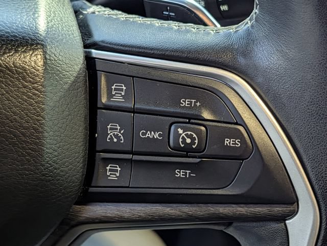 Used 2021 Jeep Grand Cherokee L Limited w/ Luxury Tech Group II AWD/4WD image 20