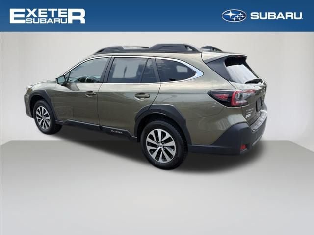 Used 2024 Subaru Outback Premium AWD/4WD image 3