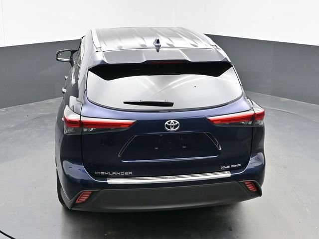 Used 2022 Toyota Highlander XLE image 37