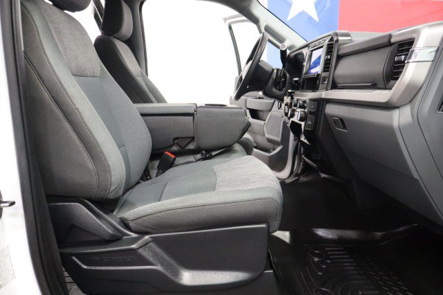 Used 2024 Ford F250 XLT w/ FX4 Off-Road Package AWD/4WD image 8