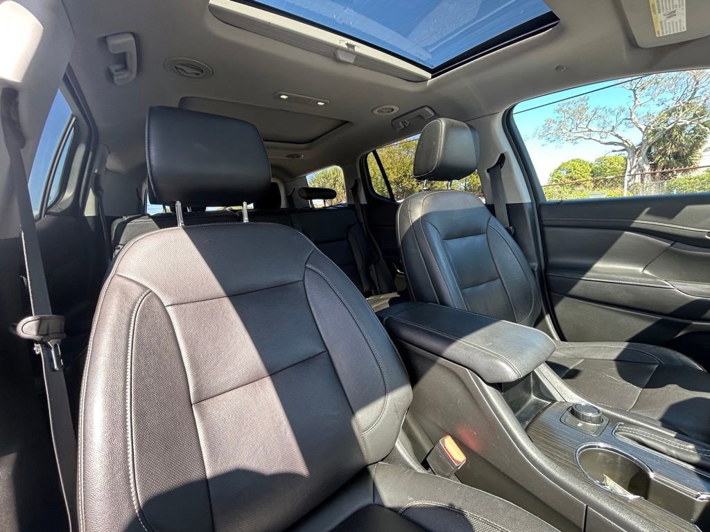 Used 2019 GMC Acadia SLT image 32