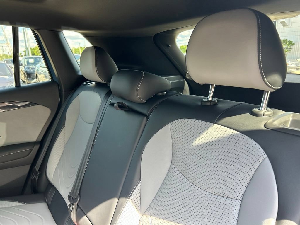 Certified 2025 Volkswagen Tiguan SE R-Line FWD image 56