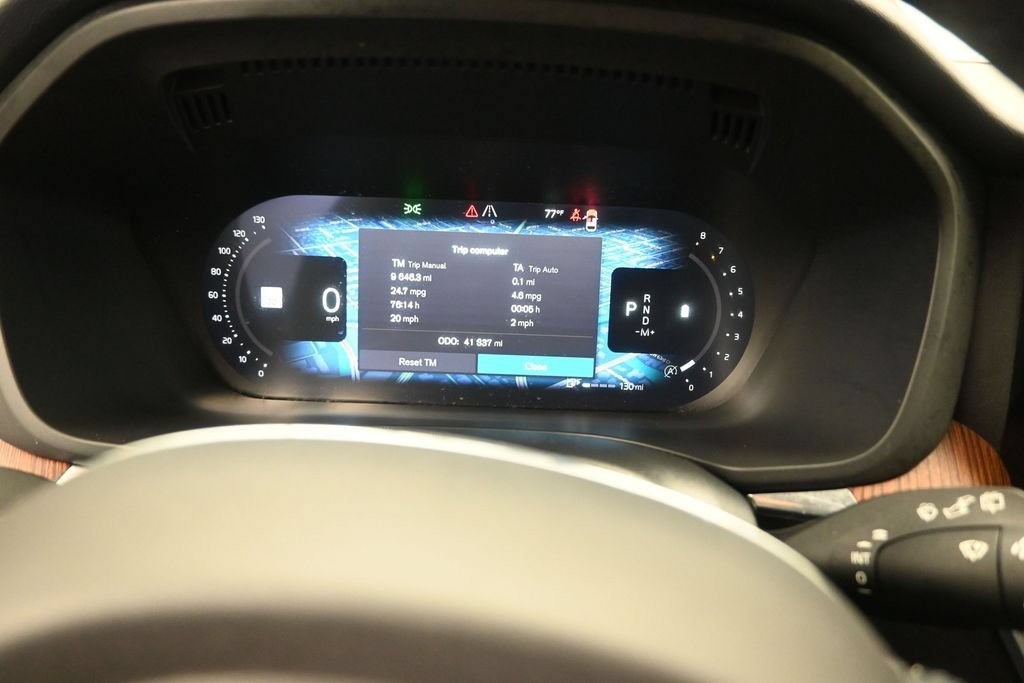 Certified 2024 Volvo XC60 B5 Plus w/ Protection Package Premier AWD/4WD image 11
