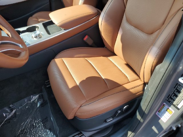 Certified 2026 Genesis GV70 2.5T Advanced AWD/4WD image 14