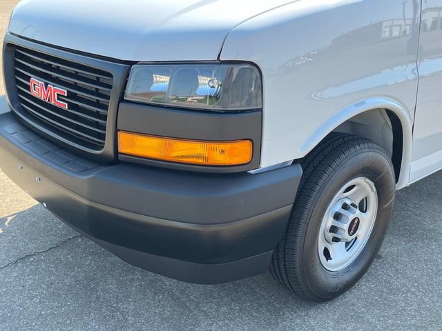 New 2026 GMC Savana 2500 w/ Driver Convenience Package RWD image 14