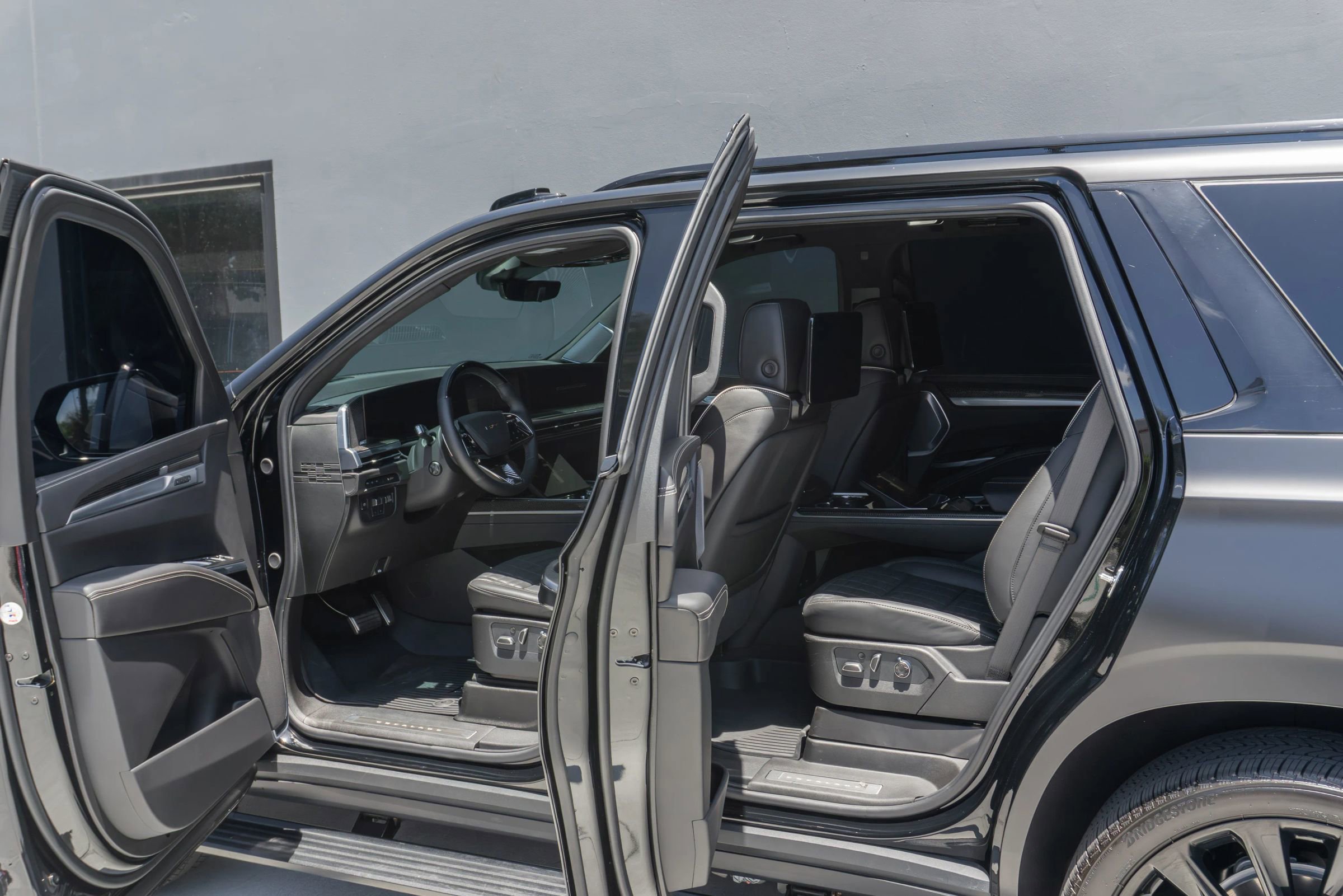 Used 2026 Cadillac Escalade V AWD/4WD image 49