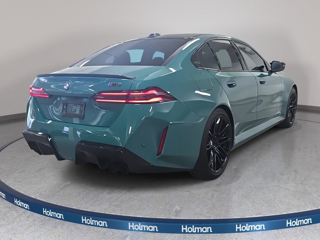Used 2026 BMW M5 w/ Carbon Package image 7