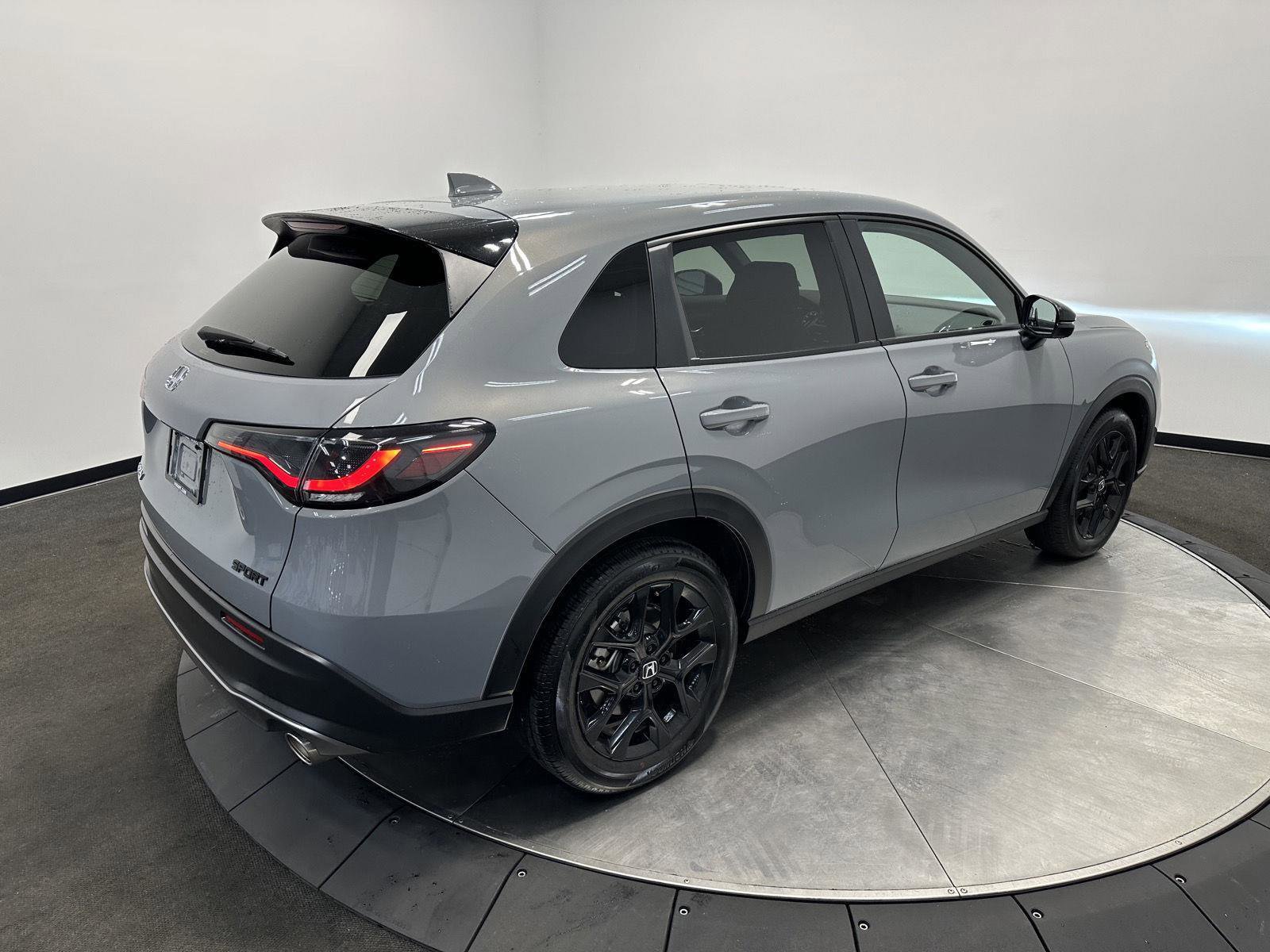 Certified 2025 Honda HR-V Sport image 7