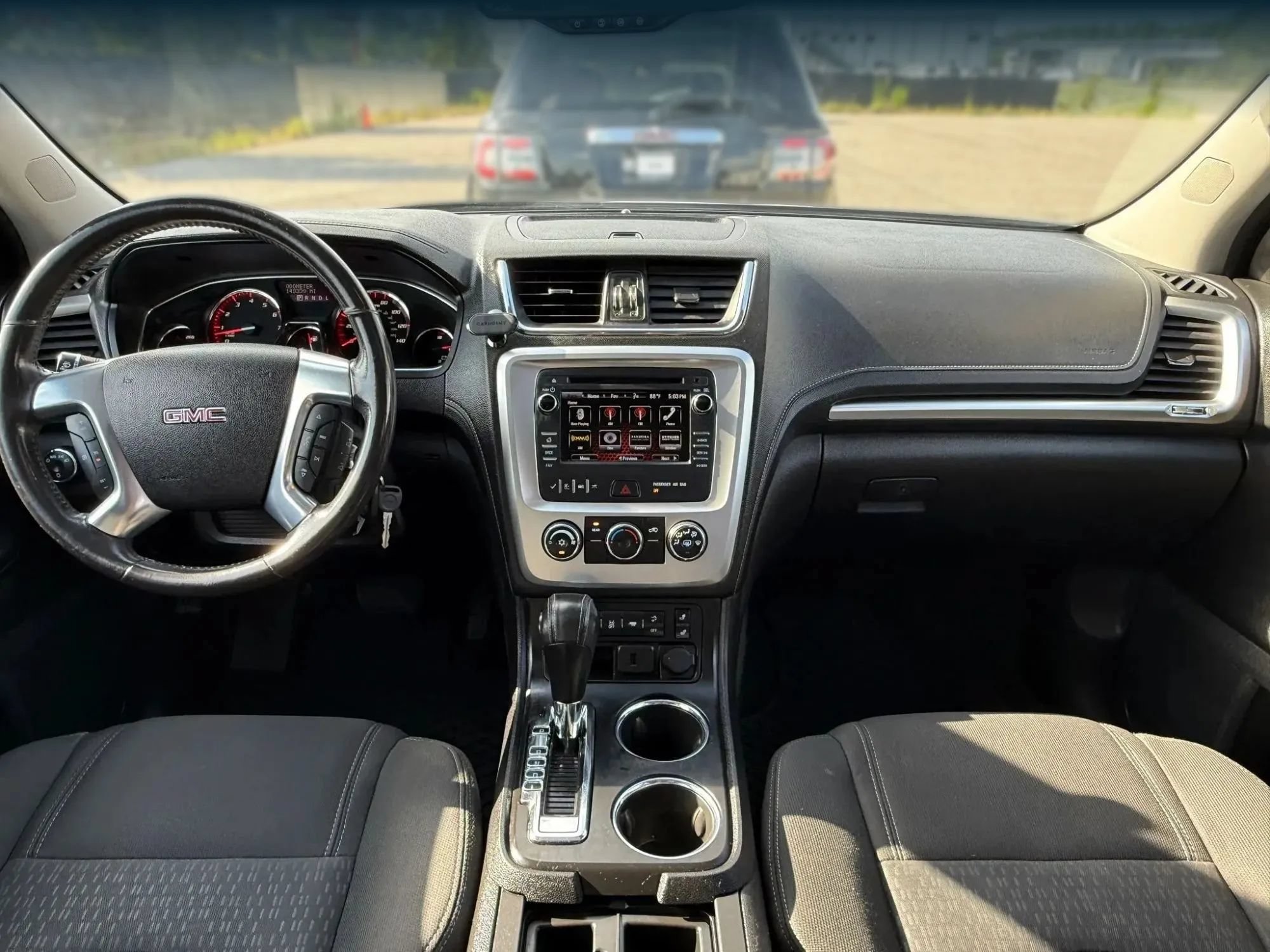 Used 2016 GMC Acadia SLE AWD/4WD image 3
